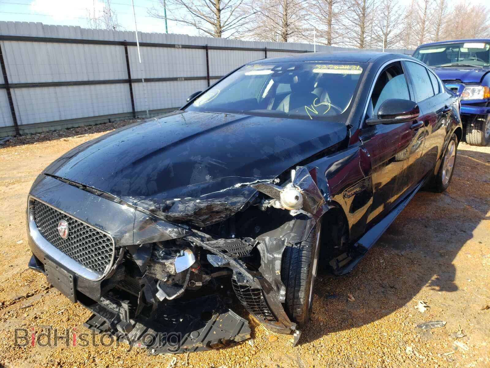 2017 JAGUAR XE - VIN: SAJAR4BG2HA977594 - Фото 2