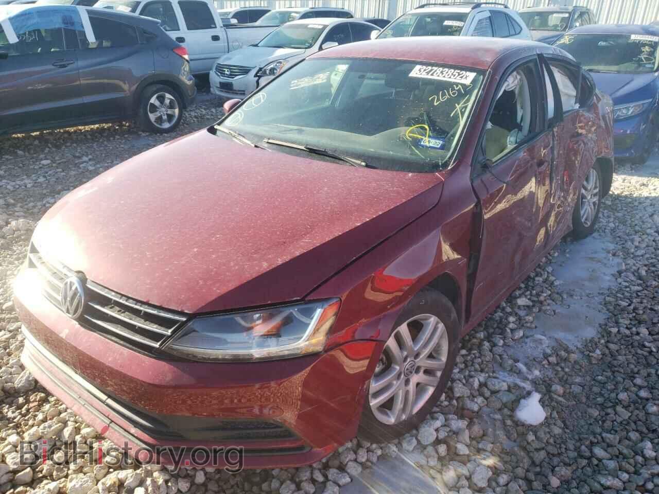 2018 VOLKSWAGEN JETTA - VIN: 3VW2B7AJ9JM261643 - Фото 2