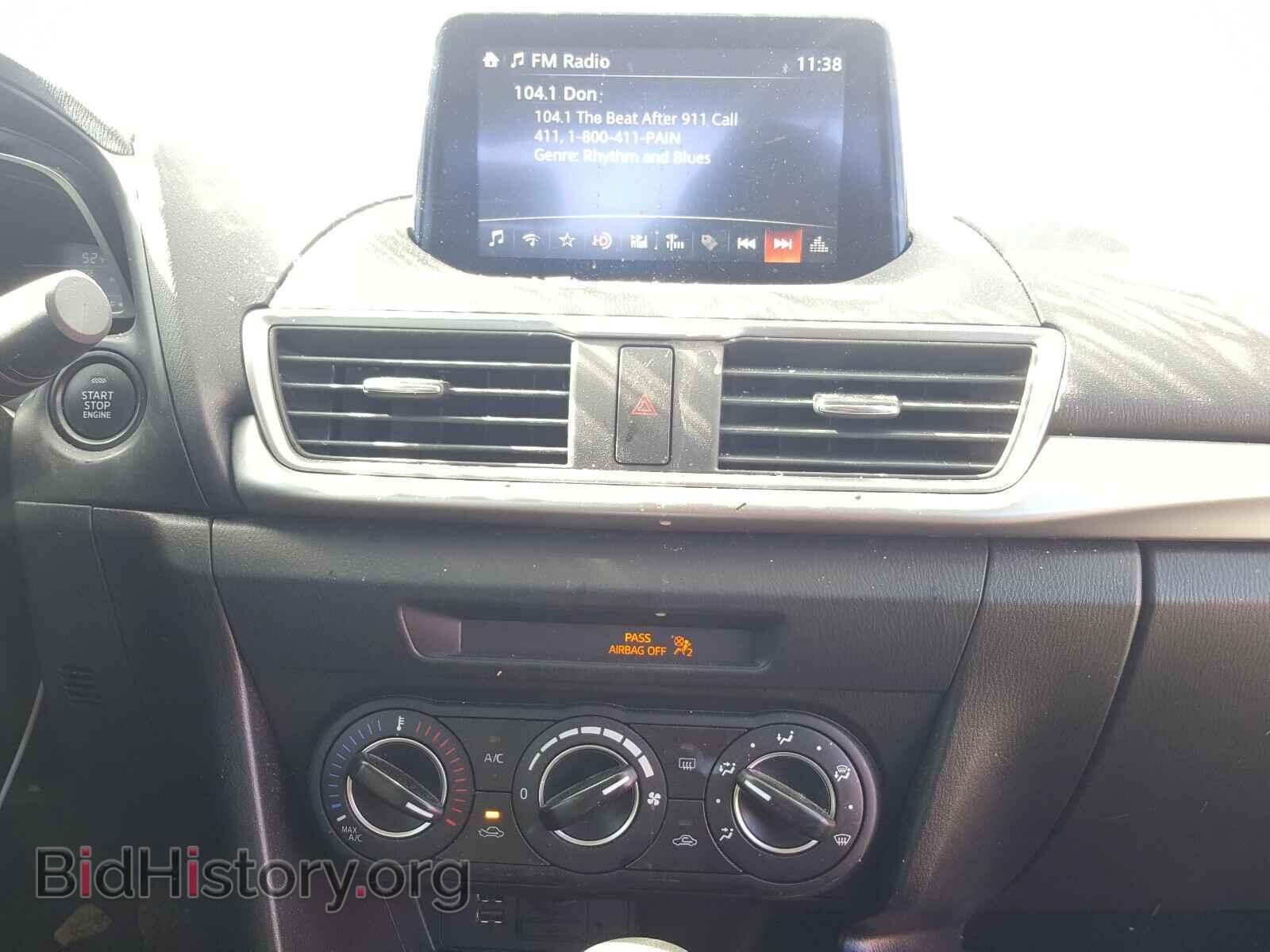 2018 MAZDA 3 - VIN: 3MZBN1U76JM213618 - Фото 9