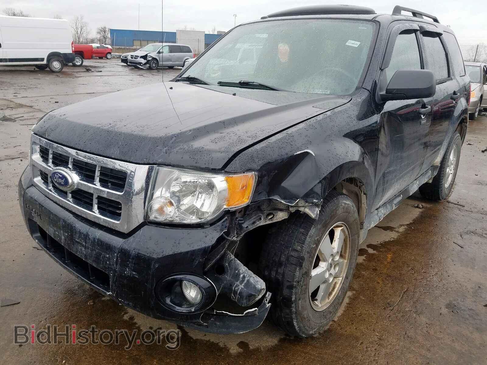 2011 FORD ESCAPE - VIN: 1FMCU9D73BKA20632 - Photo 2