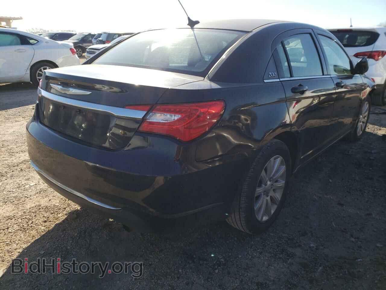 2011 CHRYSLER 200 - VIN: 1C3BC1FB9BN606597 - Фото 4