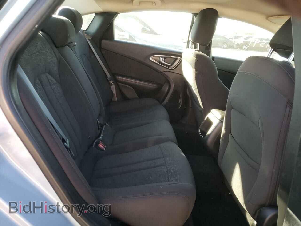 2015 CHRYSLER 200 - VIN: 1C3CCCAB7FN746600 - Фото 6