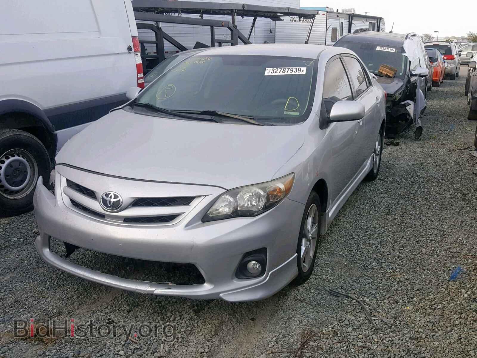 2011 TOYOTA COROLLA BA - VIN: 2T1BU4EE2BC633553 - Фото 2
