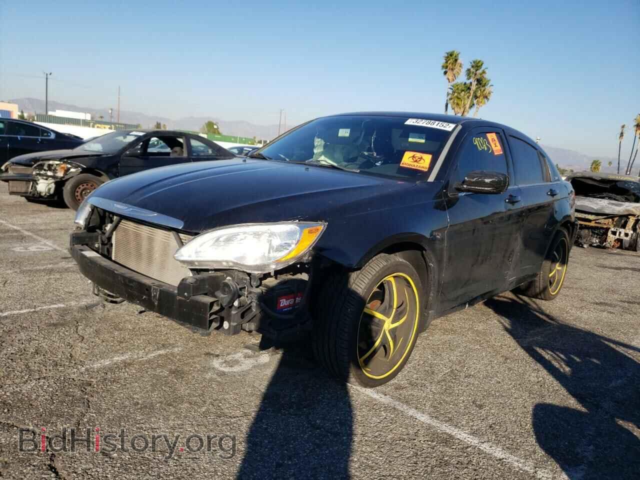2011 CHRYSLER 200 - VIN: 1C3BC1FB7BN612527 - Фото 2