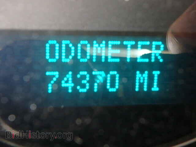2011 GMC YUKON - VIN: 1GKS2EEF3BR227053 - Фото 8
