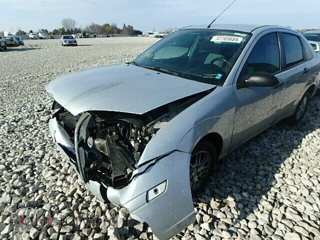 2007 FORD FOCUS - VIN: 1FAFP34N57W277432 - Photo 10