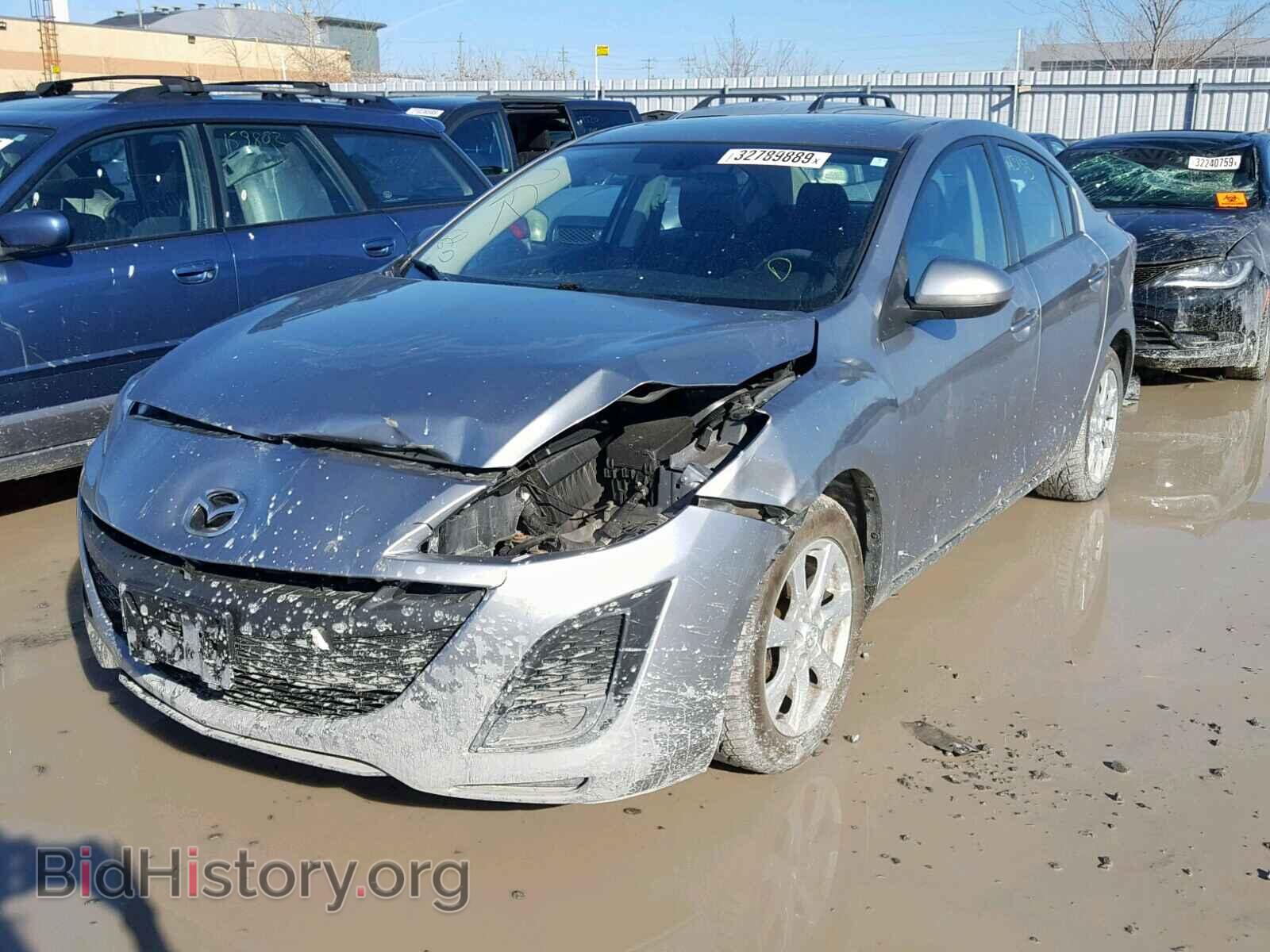 2011 MAZDA 3 - VIN: JM1BL1VF9B1462220 - Фото 2