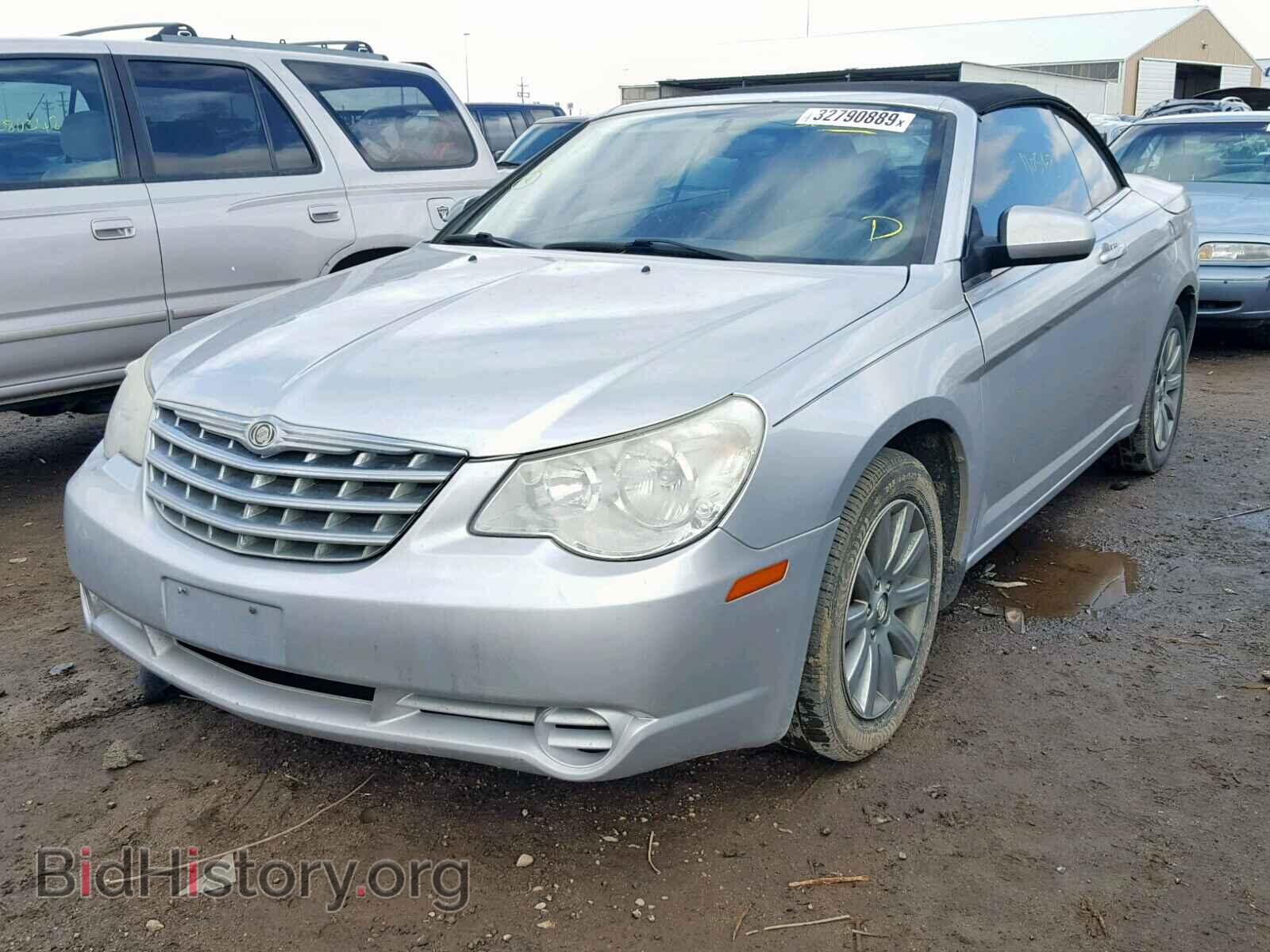 2010 CHRYSLER SEBRING - VIN: 1C3BC5ED4AN142739 - Photo 2