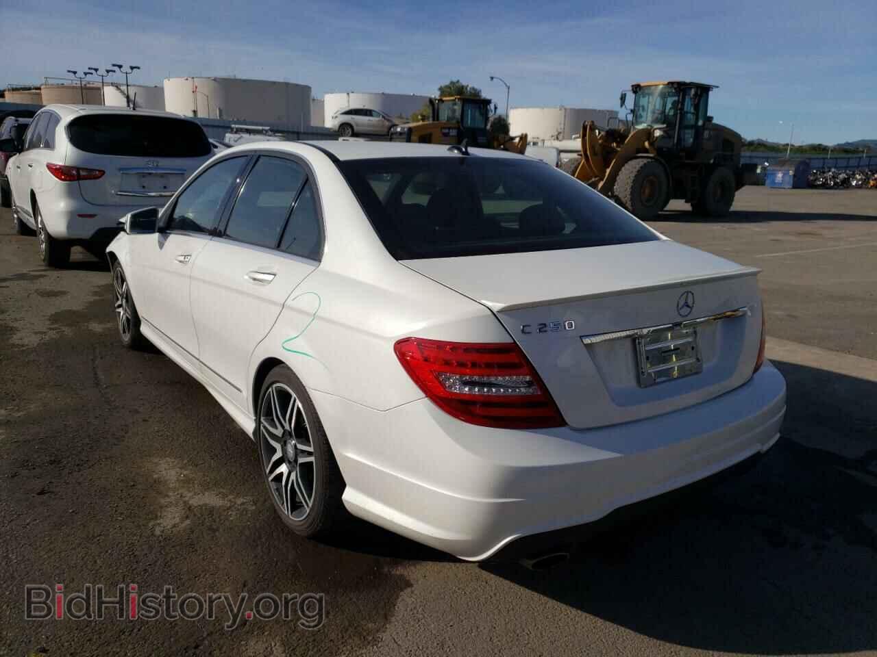 2013 MERCEDES-BENZ C-CLASS - VIN: WDDGF4HB2DR292736 - Фото 3