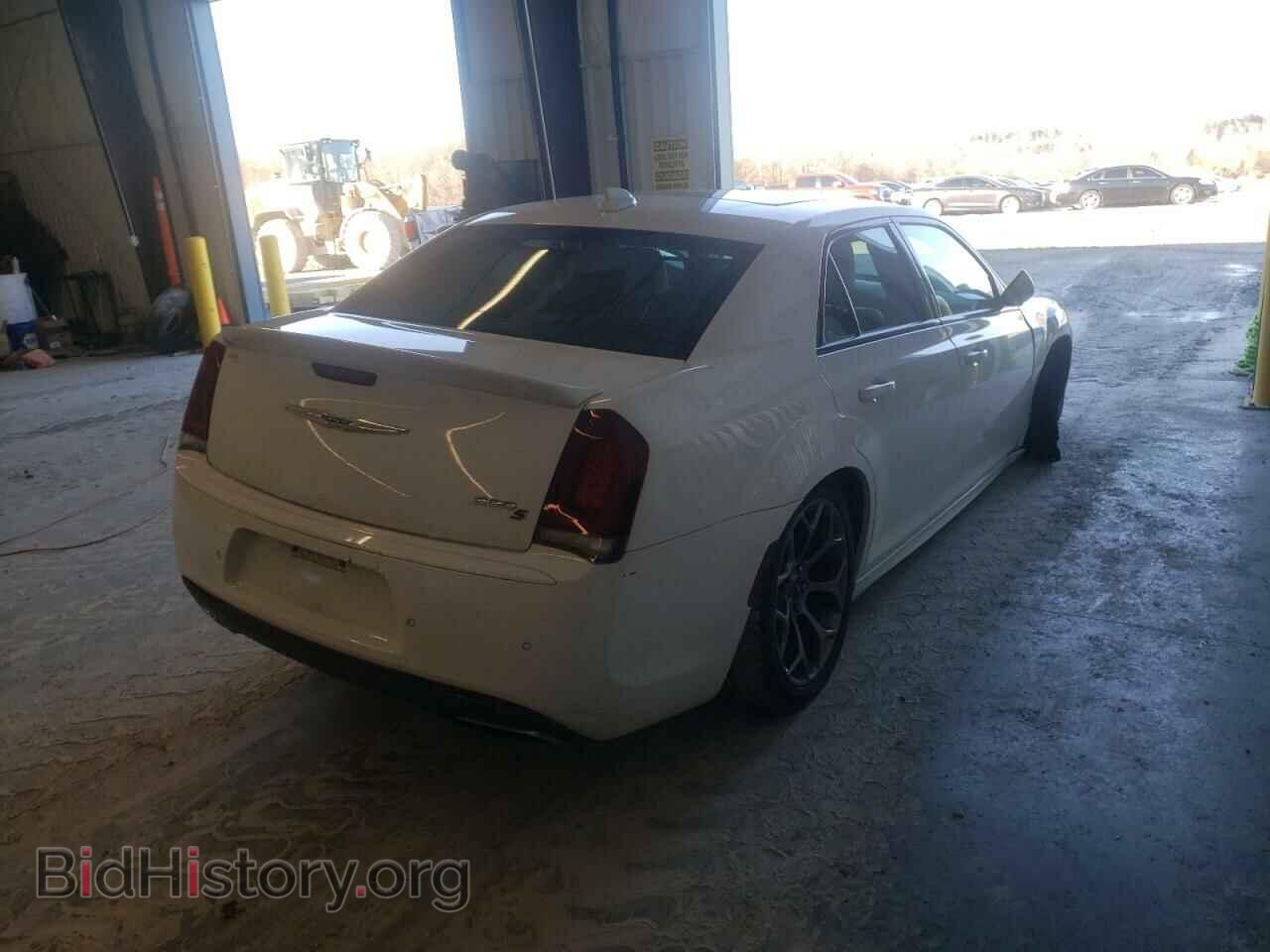 2017 CHRYSLER 300 - VIN: 2C3CCABG0HH577188 - Фото 4