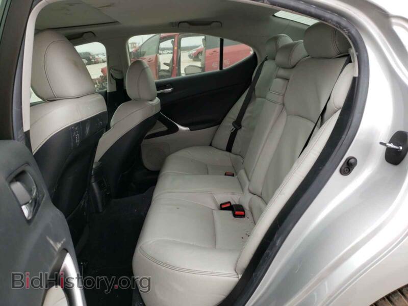 2010 Lexus IS (VIN JTHBF5C21A5111189) — photo 6 of 10