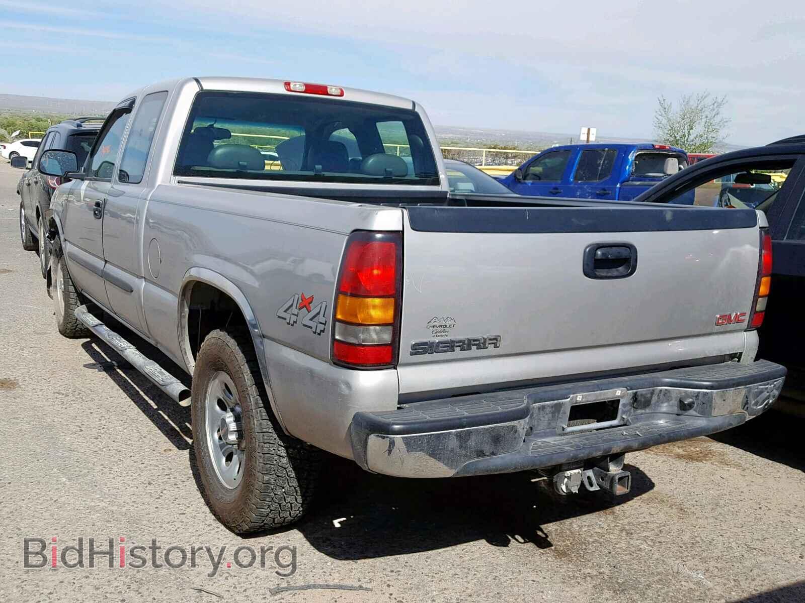2005 GMC NEW SIERRA - VIN: 2GTEK19B651357852 - Фото 3
