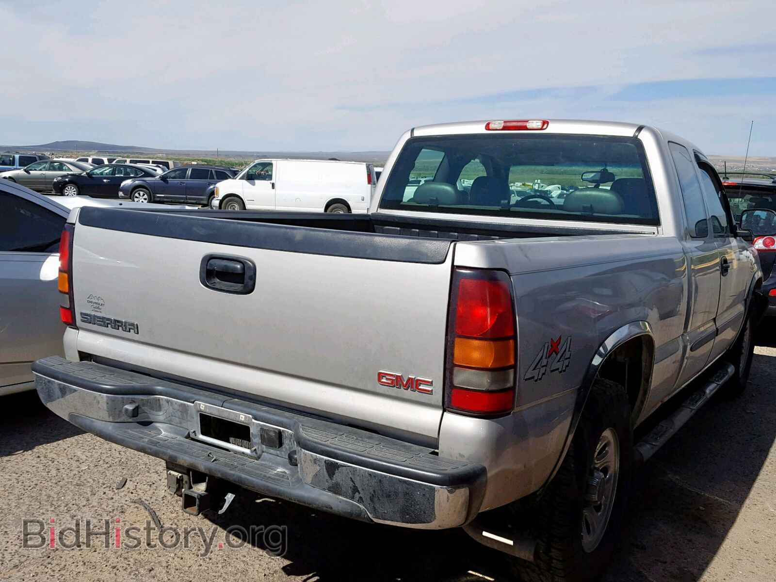2005 GMC NEW SIERRA - VIN: 2GTEK19B651357852 - Фото 4