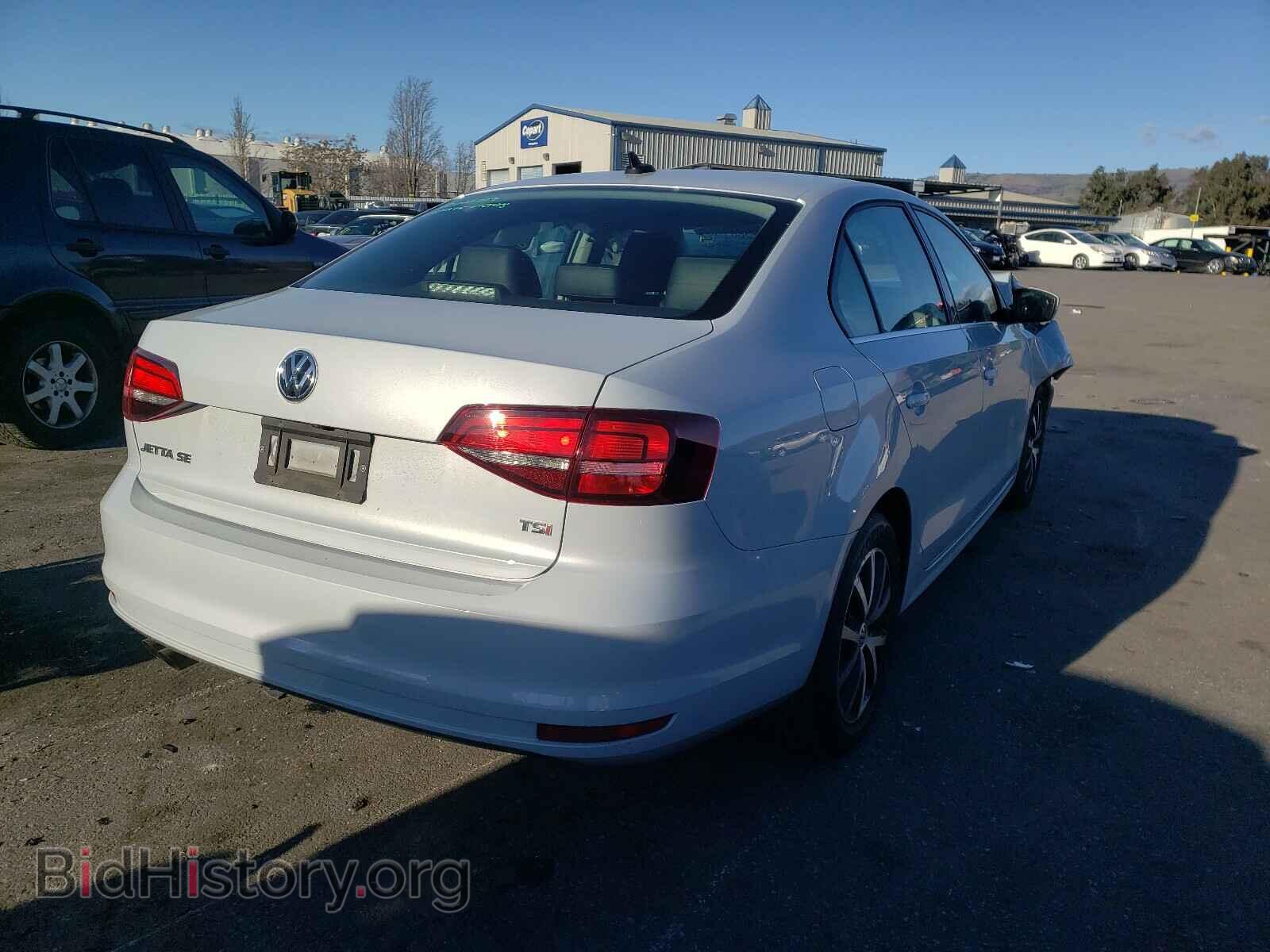 2017 VOLKSWAGEN JETTA - VIN: 3VWDB7AJ8HM298430 - Фото 4