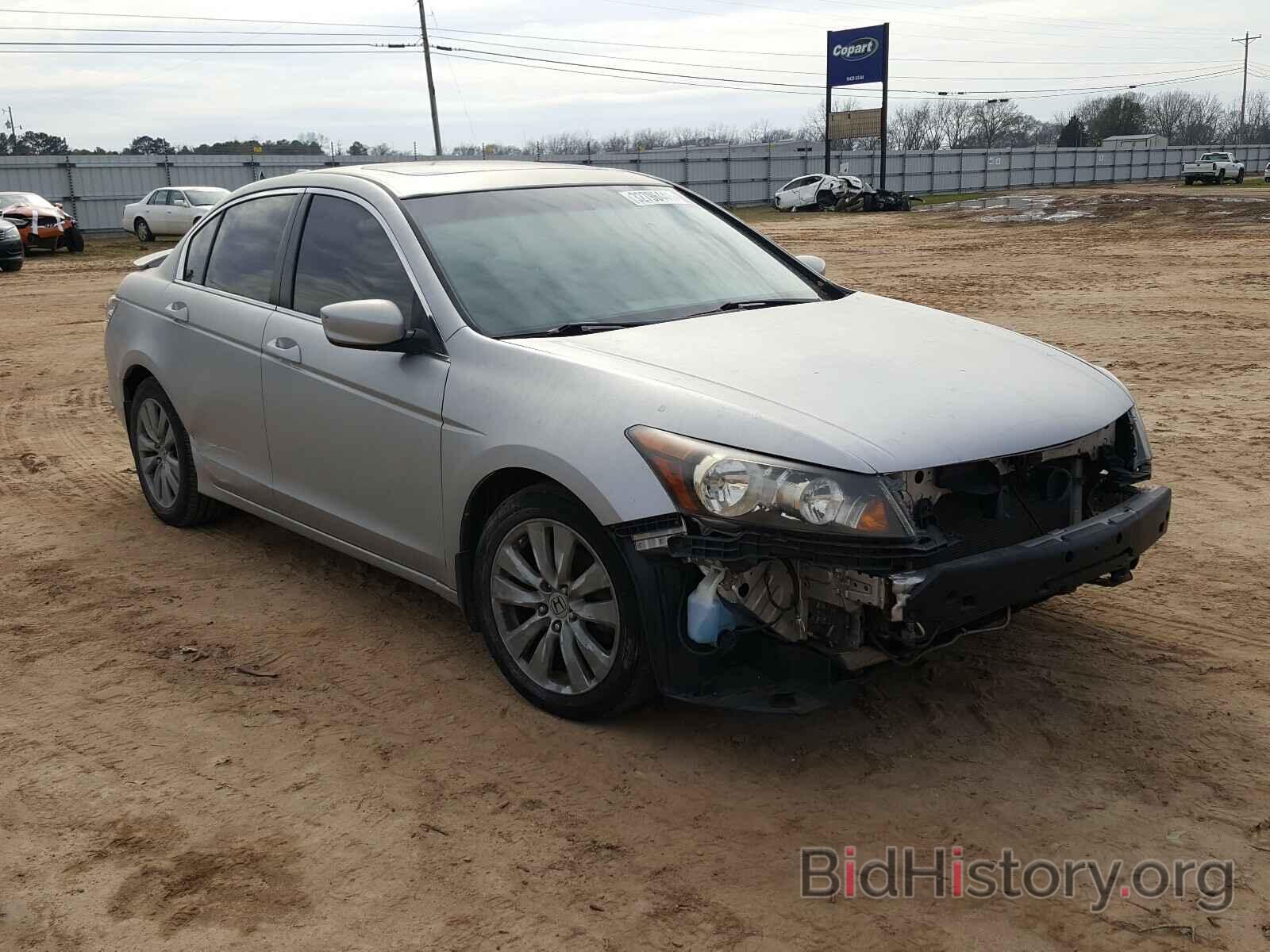 Photo 1HGCP2F87BA120751 - HONDA ACCORD 2011