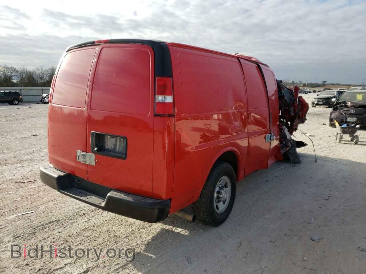 2017 CHEVROLET EXPRESS - VIN: 1GCWGAFF6H1323501 - Фото 4