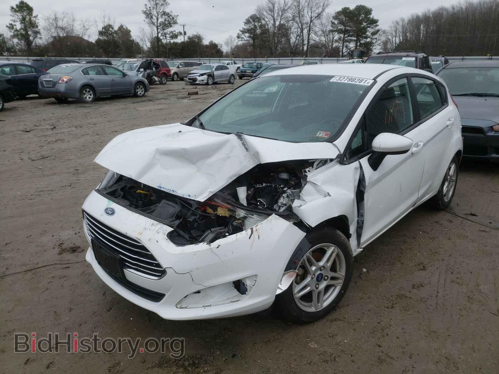 2018 FORD FIESTA - VIN: 3FADP4EJ2JM145924 - Фото 2