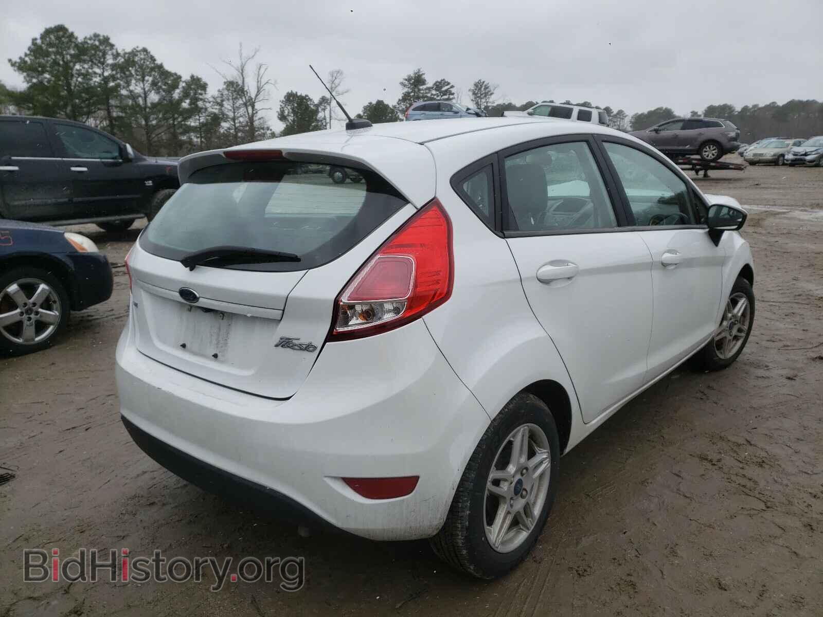 2018 FORD FIESTA - VIN: 3FADP4EJ2JM145924 - Фото 4