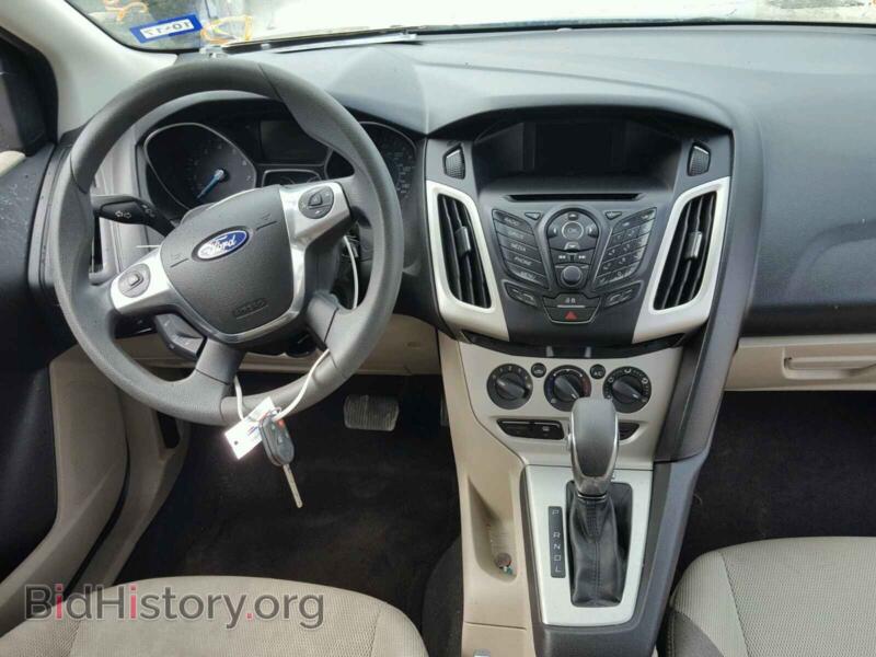 2014 Ford FOCUS (VIN 1FADP3F2XEL372447) — photo 9 of 10
