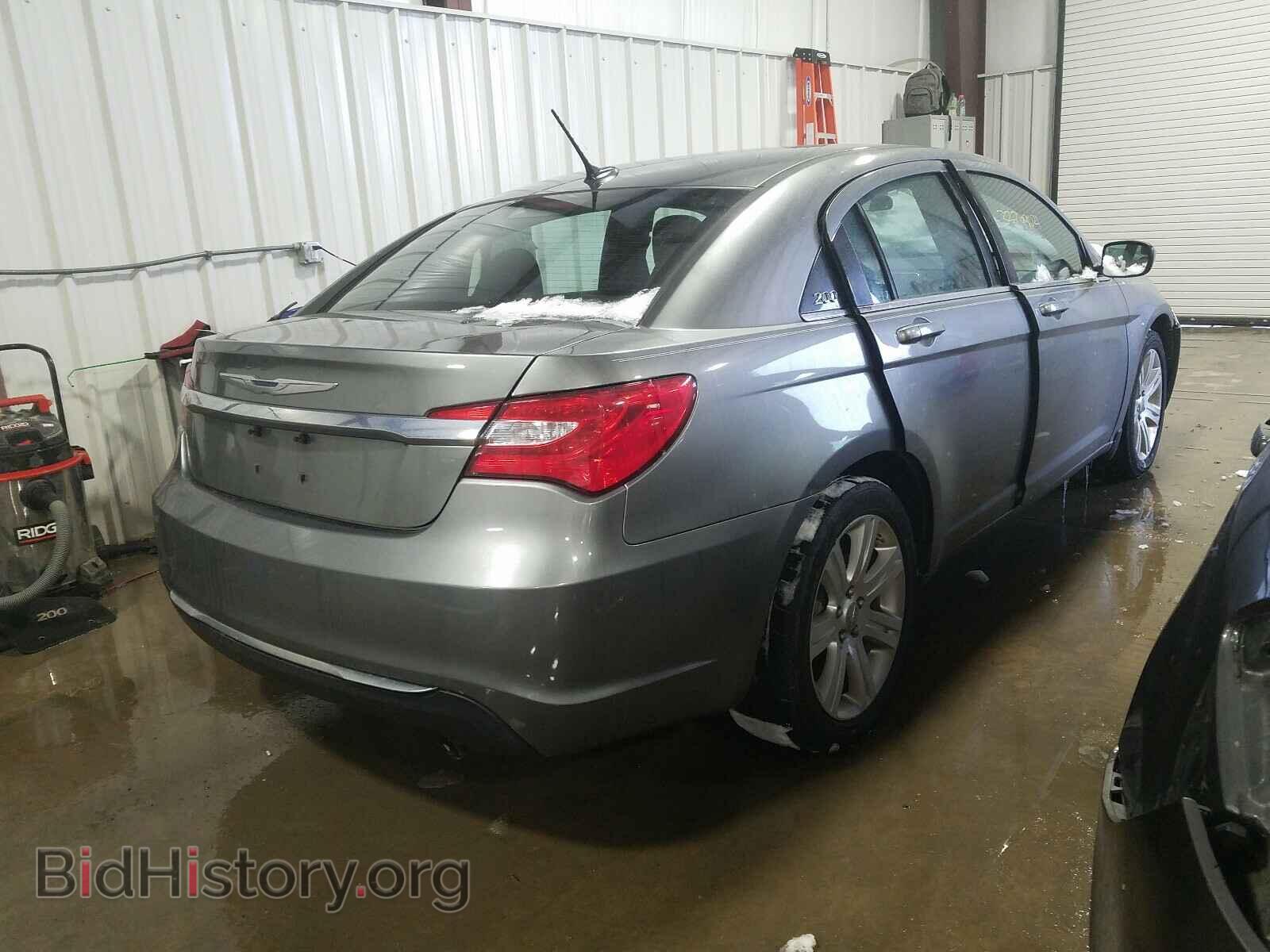 2013 CHRYSLER 200 - VIN: 1C3CCBAB9DN670000 - Фото 4