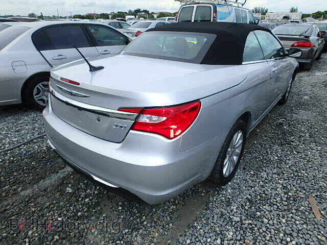 2012 CHRYSLER 200 - VIN: 1C3BCBEB6CN166931 - Фото 4