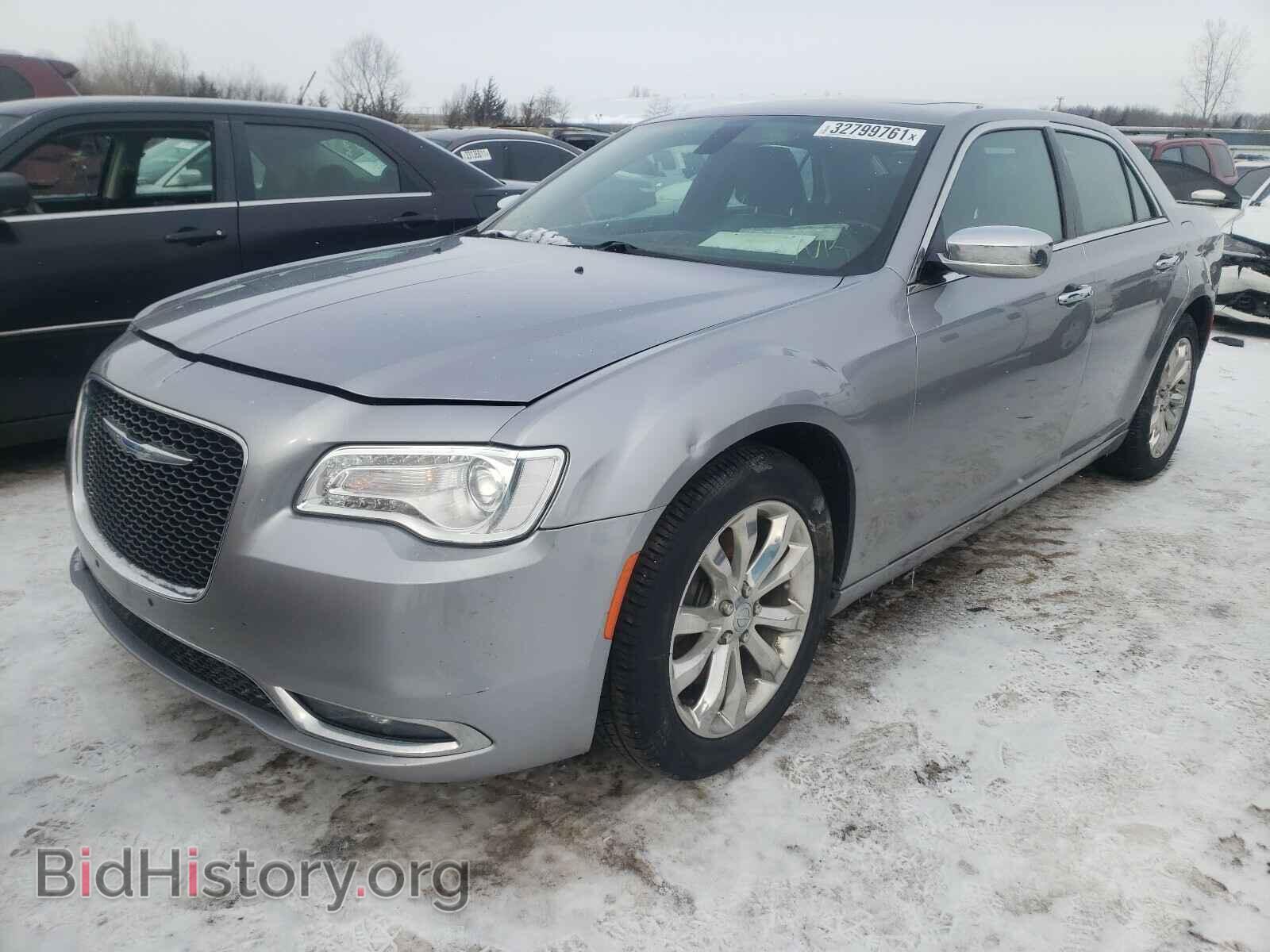 2017 CHRYSLER 300 - VIN: 2C3CCAKG0HH566790 - Фото 2