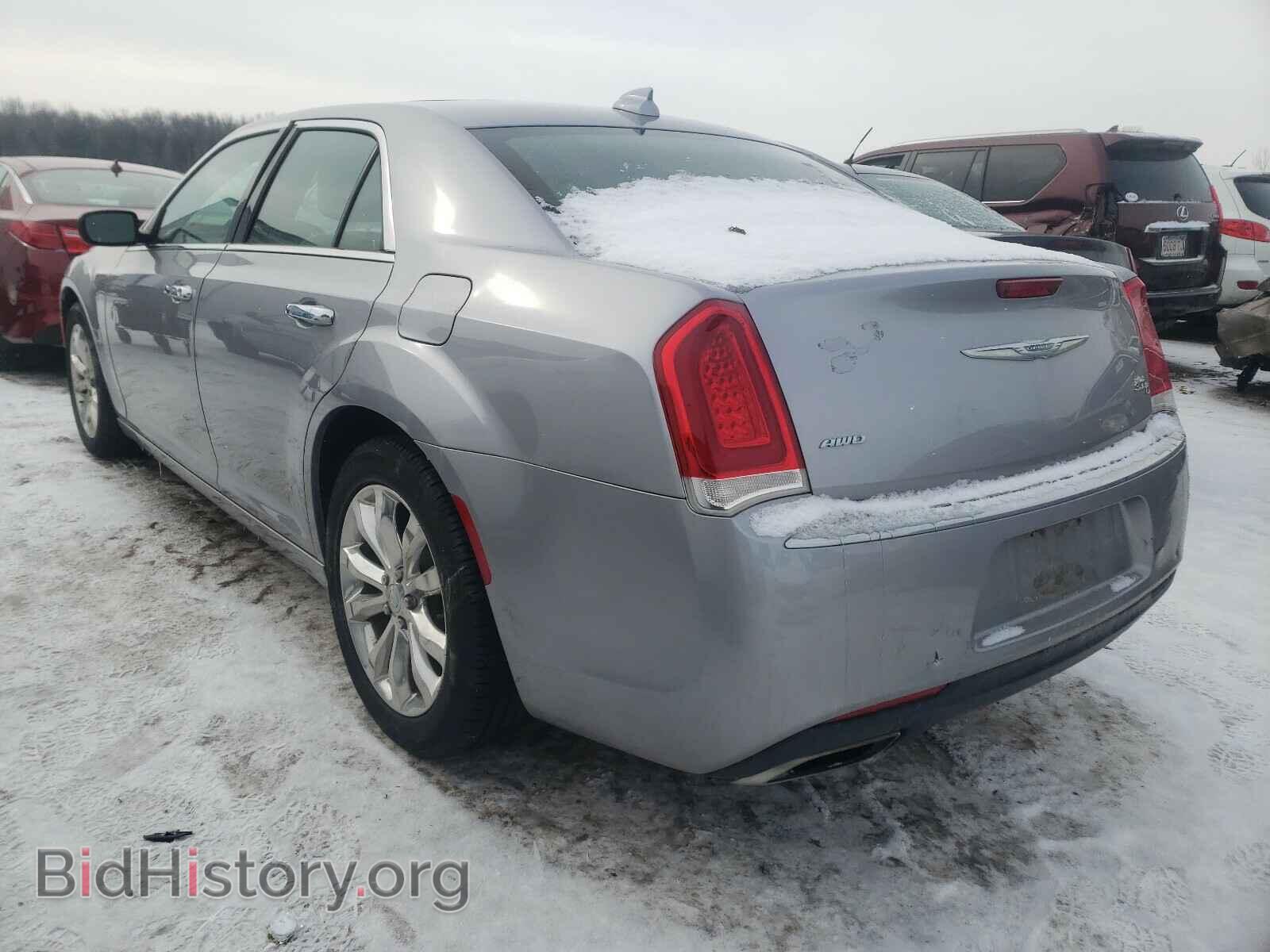 2017 CHRYSLER 300 - VIN: 2C3CCAKG0HH566790 - Фото 3
