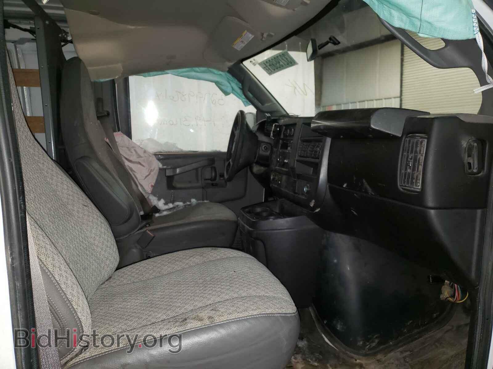2017 GMC SAVANA - VIN: 1GTW7AFF3H1903921 - Фото 5