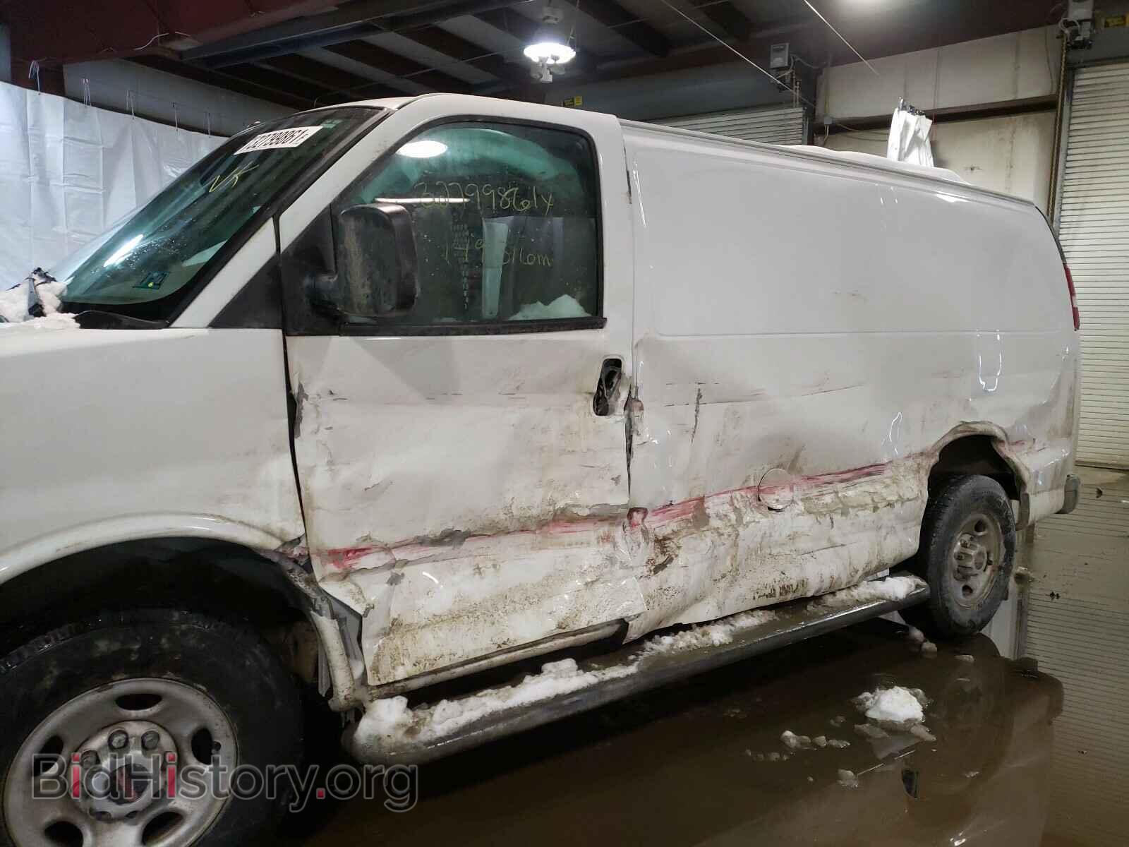 2017 GMC SAVANA - VIN: 1GTW7AFF3H1903921 - Фото 9