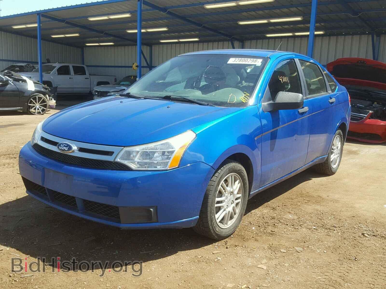 2011 FORD FOCUS - VIN: 1FAHP3FN3BW180230 - Фото 2
