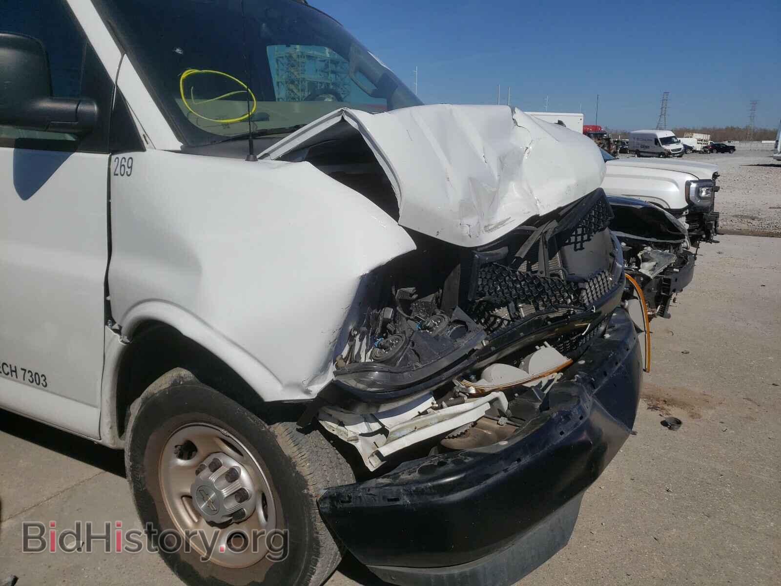 2019 CHEVROLET EXPRESS - VIN: 1GCWGAFG3K1269476 - Фото 9