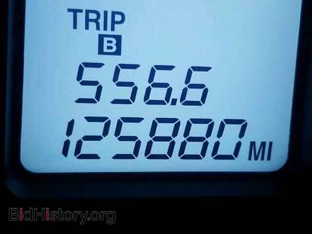 2008 KIA OPTIMA - VIN: KNAGE123885272014 - Фото 8