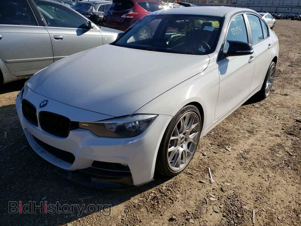 2012 BMW 3 SERIES - VIN: WBA3A5C57CF341957 - Фото 2