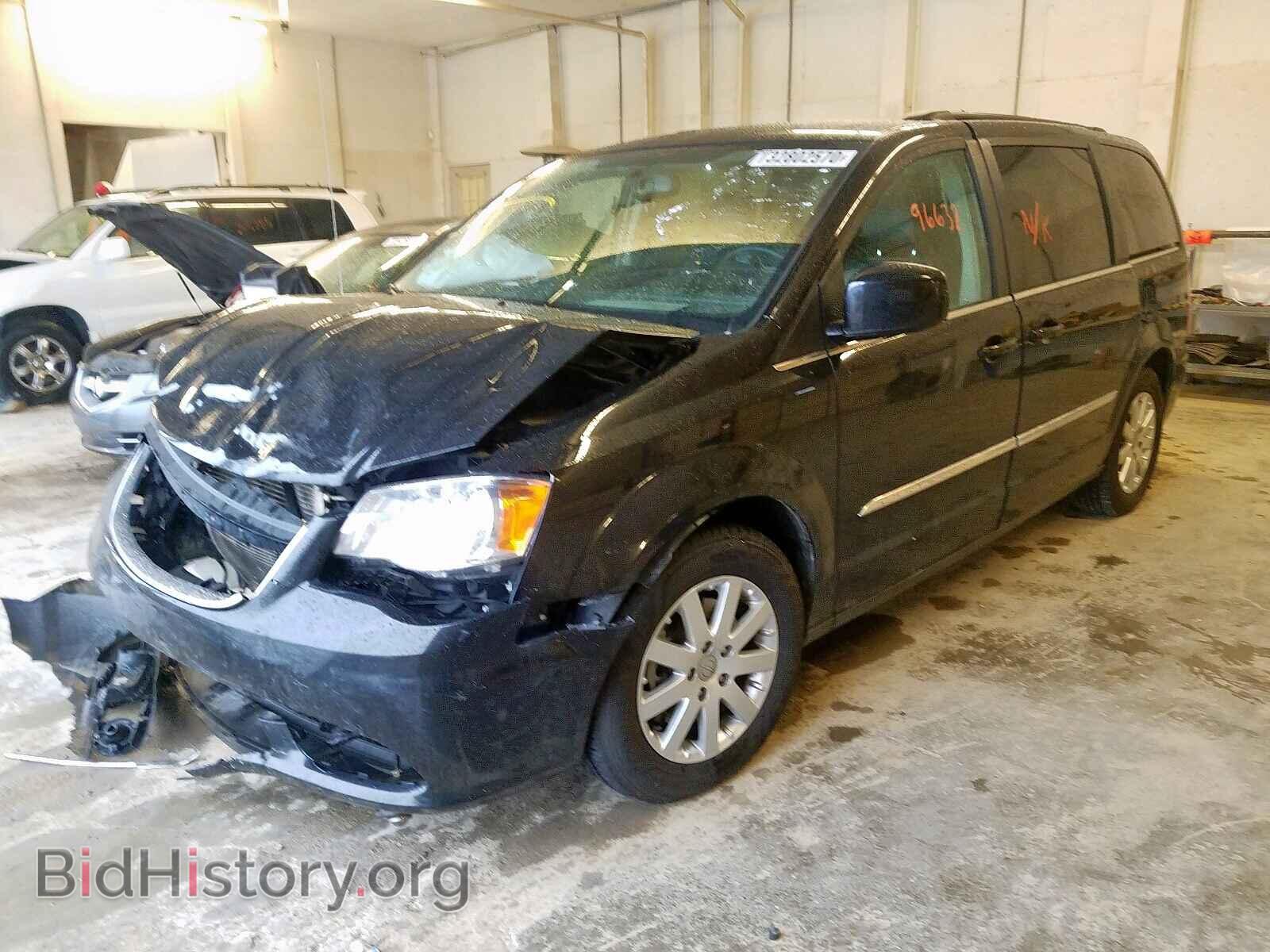 2016 CHRYSLER TOWN & COU - VIN: 2C4RC1BG5GR165606 - Фото 2