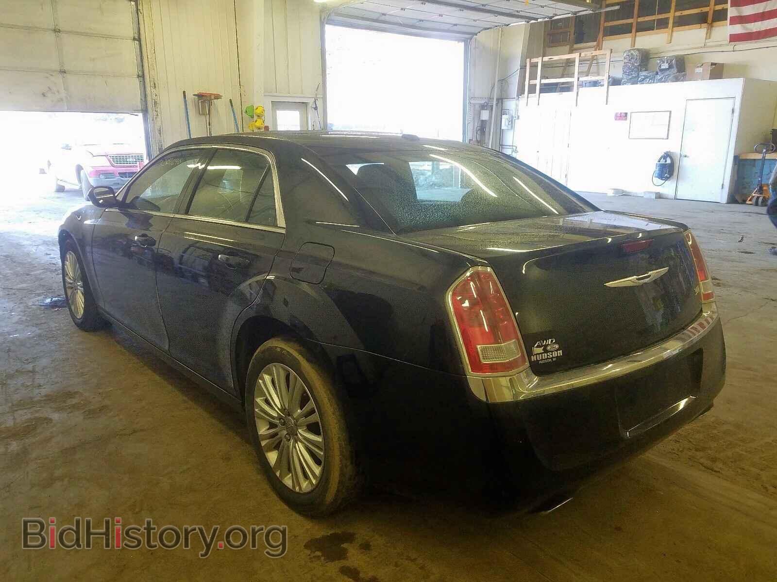 2013 CHRYSLER 300 - VIN: 2C3CCARG3DH592106 - Фото 3