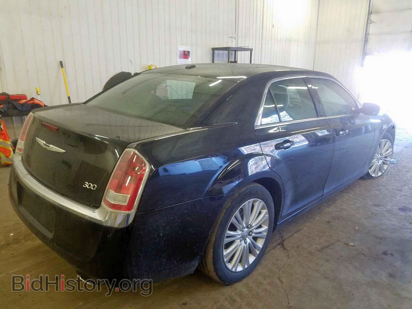 2013 CHRYSLER 300 - VIN: 2C3CCARG3DH592106 - Фото 4