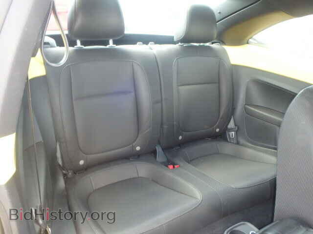 2014 VOLKSWAGEN BEETLE - VIN: 3VWJ17AT8EM646231 - Фото 5