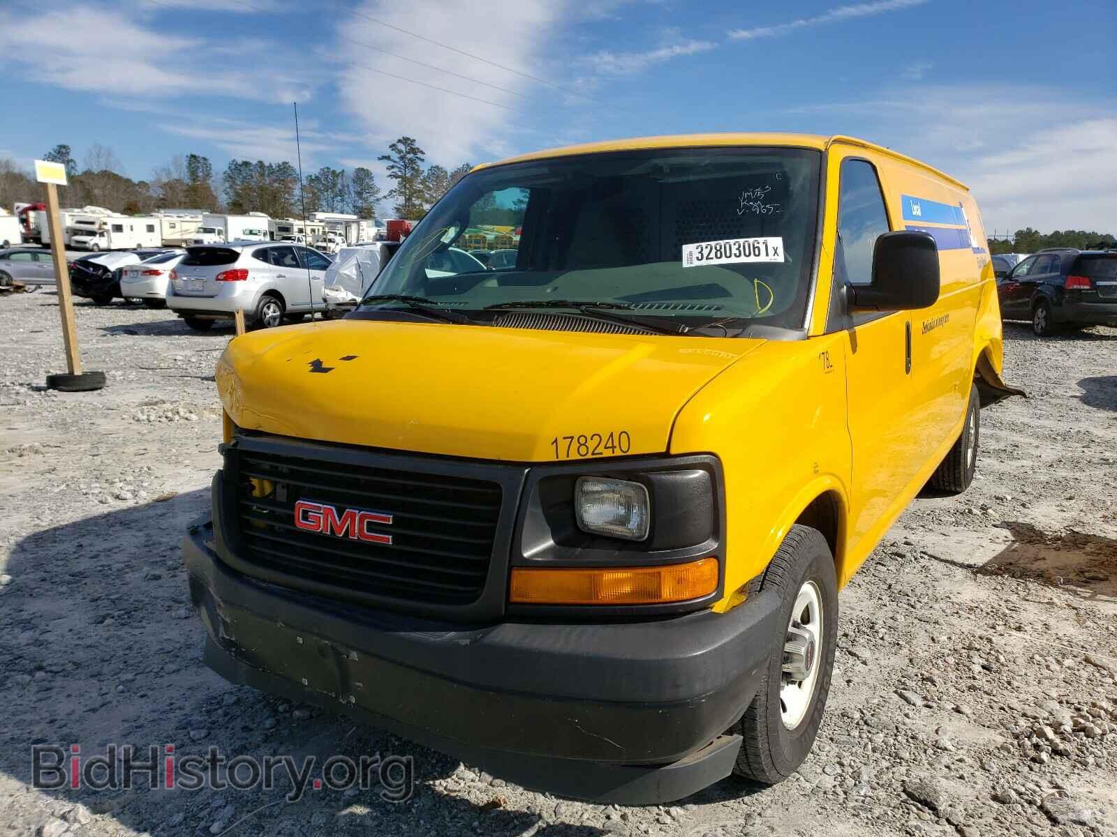 2017 GMC SAVANA - VIN: 1GTW7BFF2H1909652 - Фото 2