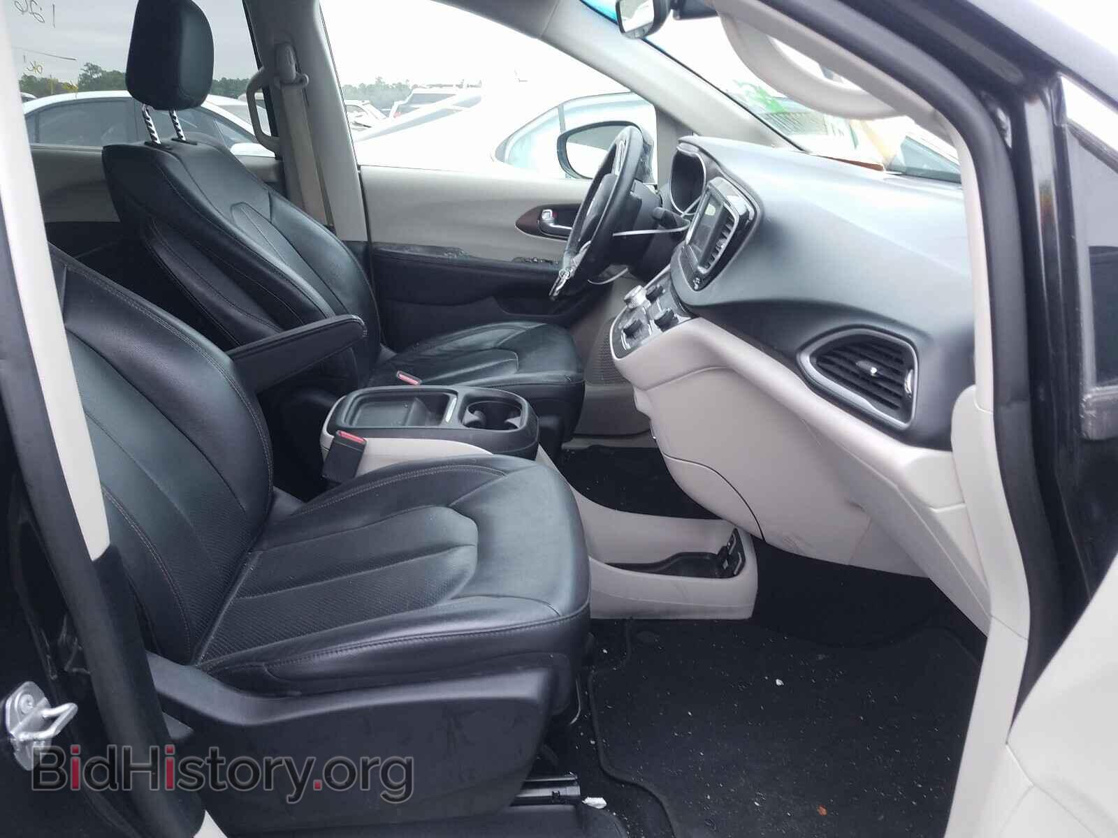 2019 CHRYSLER PACIFICA - VIN: 2C4RC1BG5KR561060 - Photo 5
