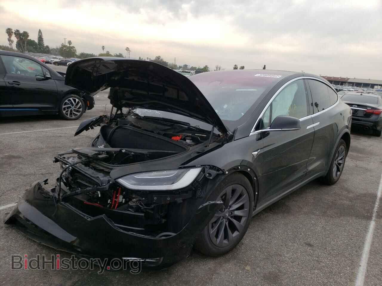 2018 TESLA MODEL X - VIN: 5YJXCBE20JF106608 - Фото 2