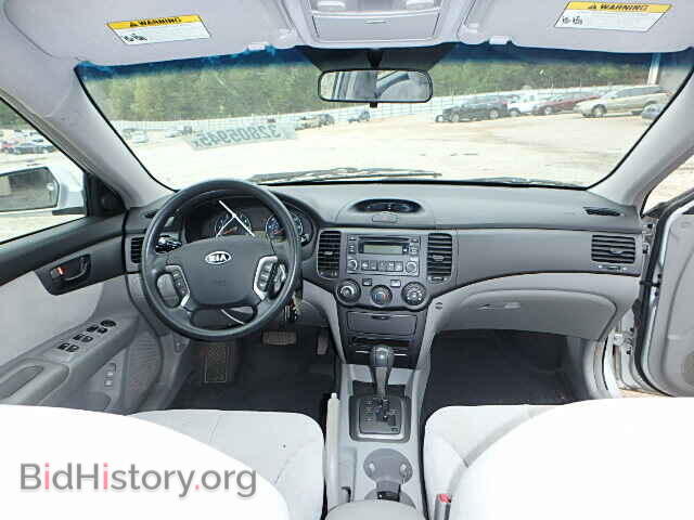 2008 KIA OPTIMA - VIN: KNAGE123885168462 - Фото 9