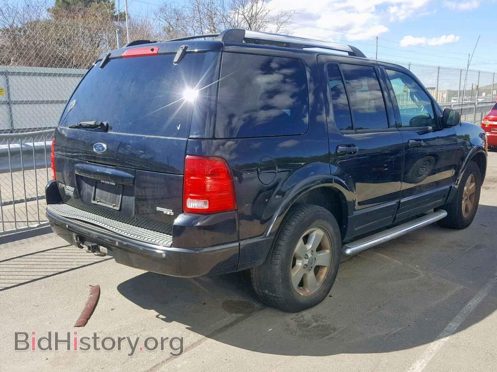 2005 FORD EXPLORER L - VIN: 1FMDU65K75ZA13359 - Photo 4