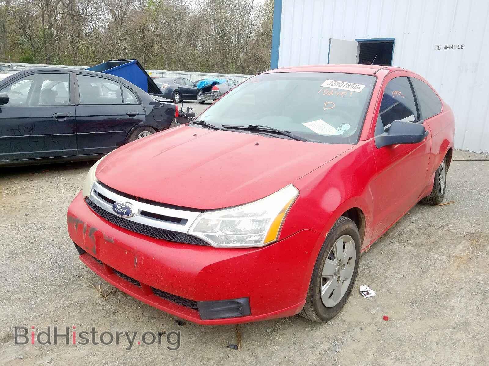 2008 FORD FOCUS - VIN: 1FAHP32N88W132401 - Фото 2