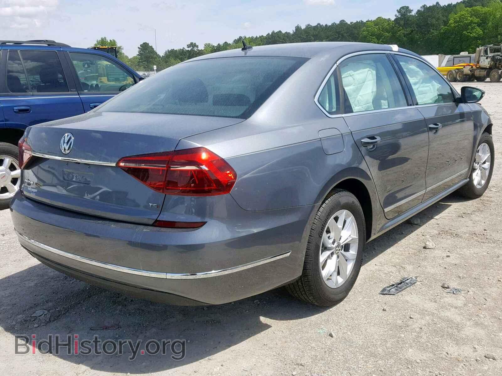 2017 VOLKSWAGEN PASSAT - VIN: 1VWAT7A31HC008225 - Фото 4