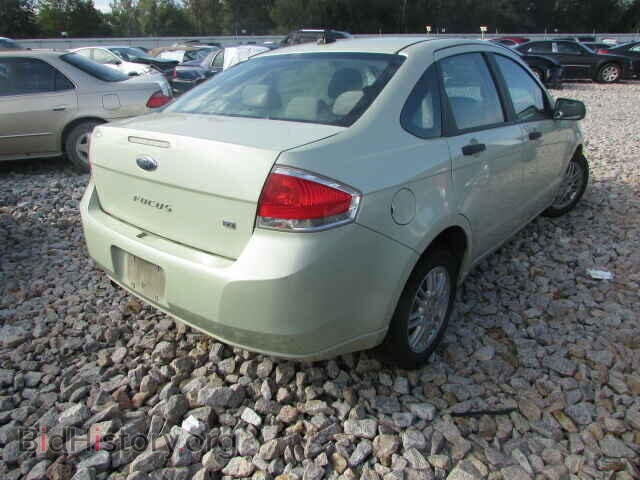 2010 FORD FOCUS - VIN: 1FAHP3FN0AW137592 - Фото 4