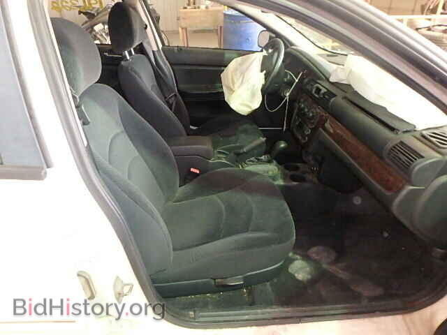 2004 CHRYSLER SEBRING - VIN: 1C3EL56T04N188897 - Фото 5