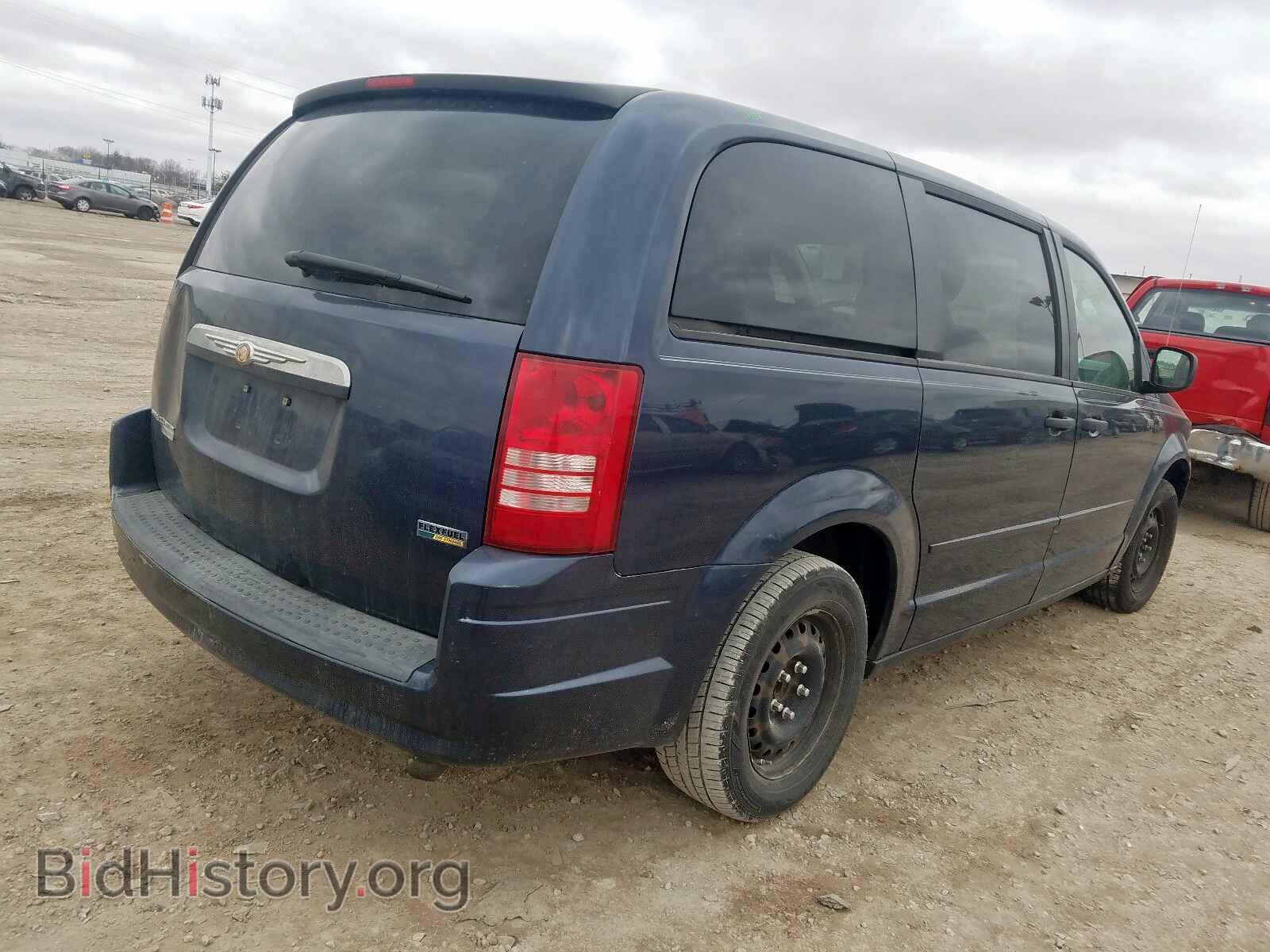 2008 CHRYSLER TOWN & COU - VIN: 2A8HR44H18R819979 - Фото 4