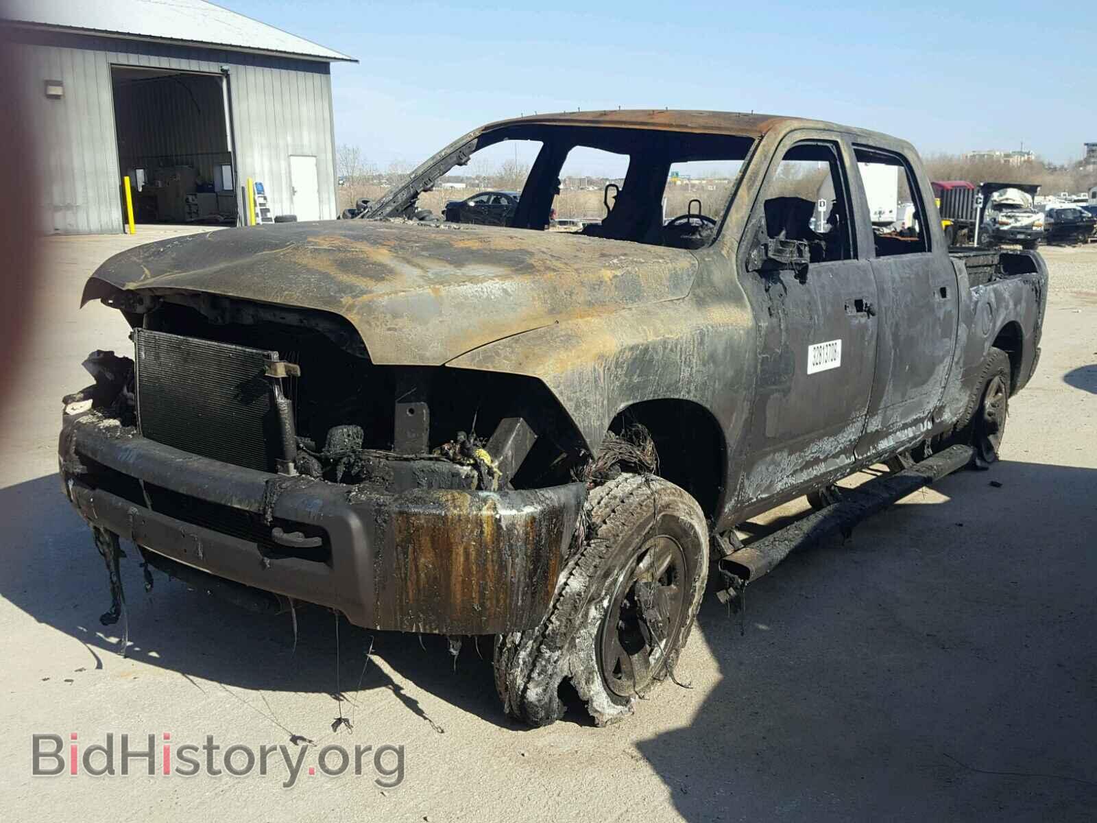 2018 RAM 2500 ST - VIN: 3C6UR5CL1JG244321 - Фото 2
