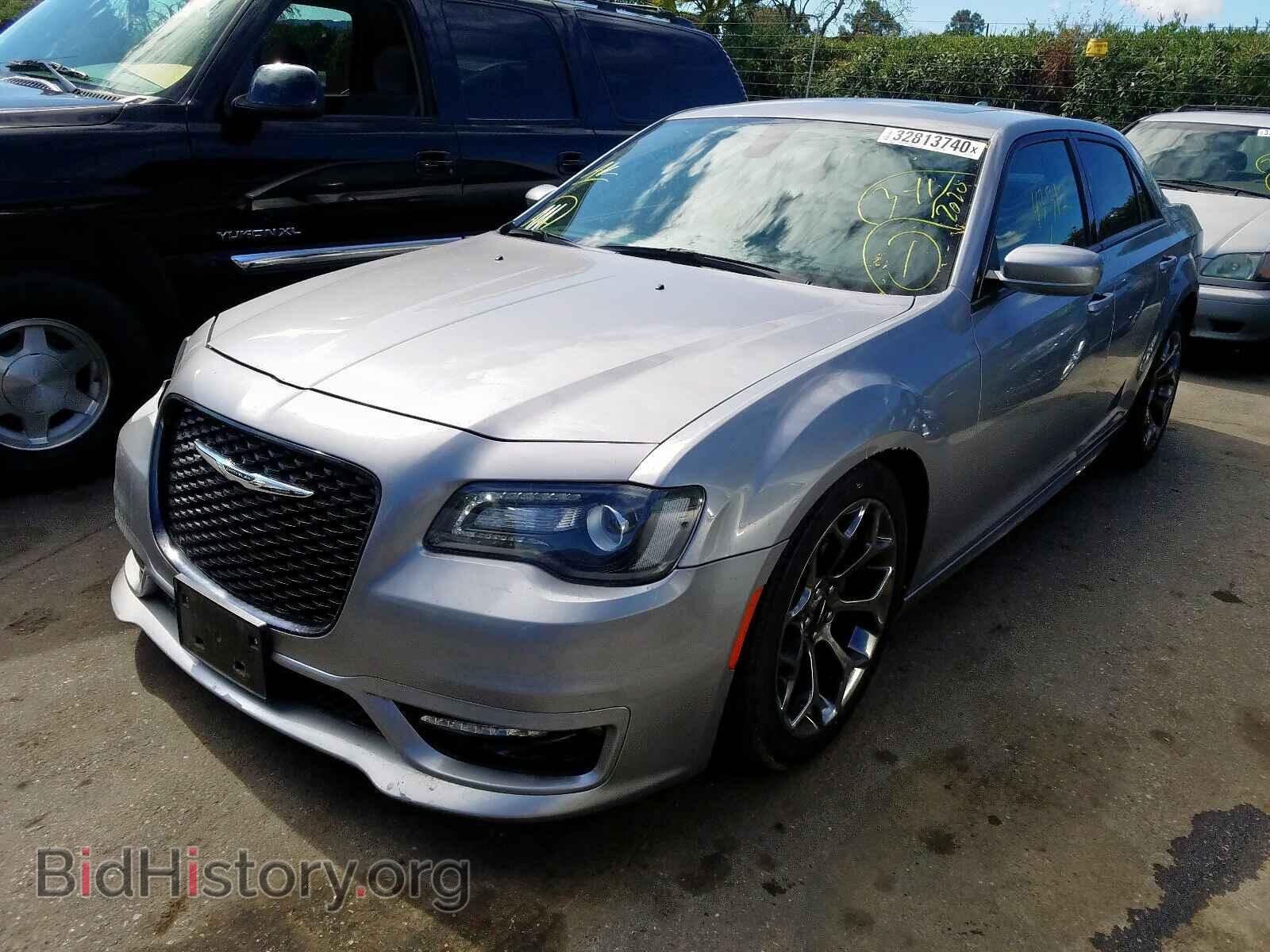 2017 CHRYSLER 300 - VIN: 2C3CCABG2HH616055 - Фото 2
