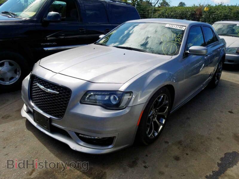 2017 Chrysler 300 (VIN 2C3CCABG2HH616055) — photo 2 of 10